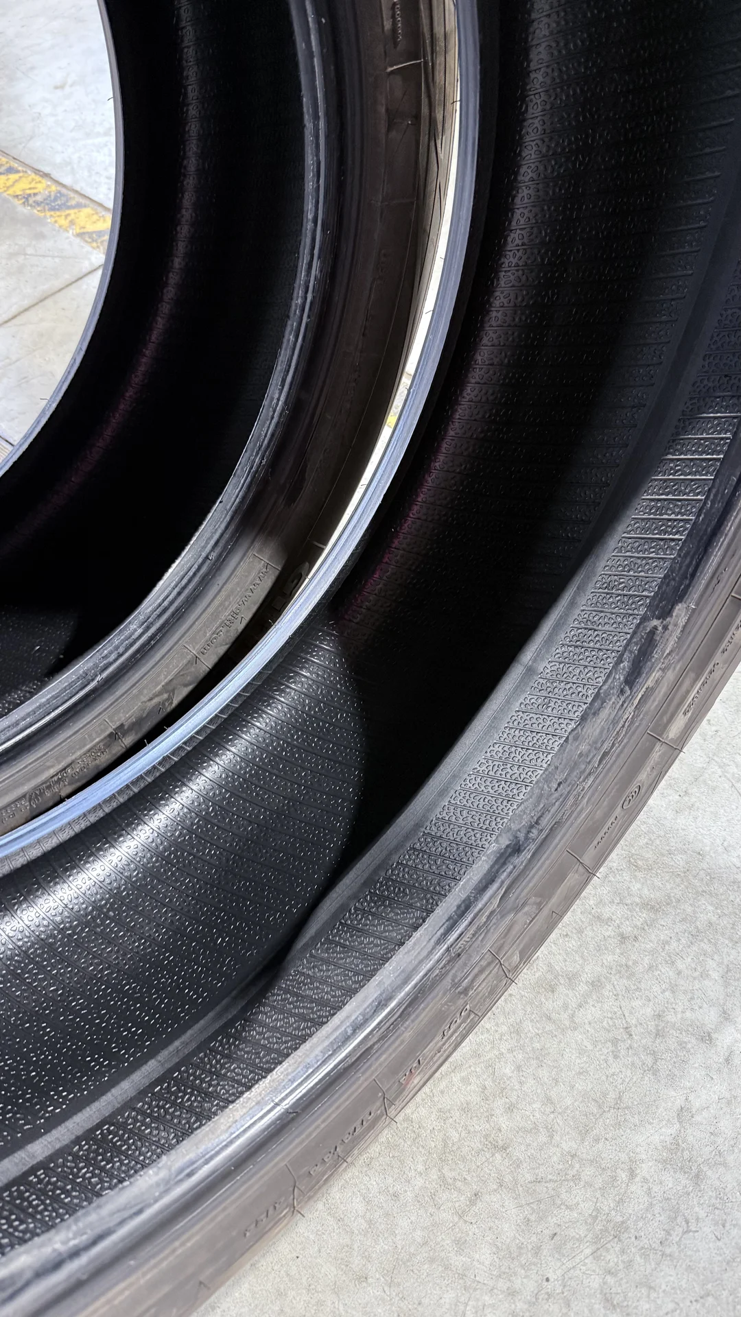 Летняя резина Giti Comfort 225 V1 245/45 R20 - миниатюра 4