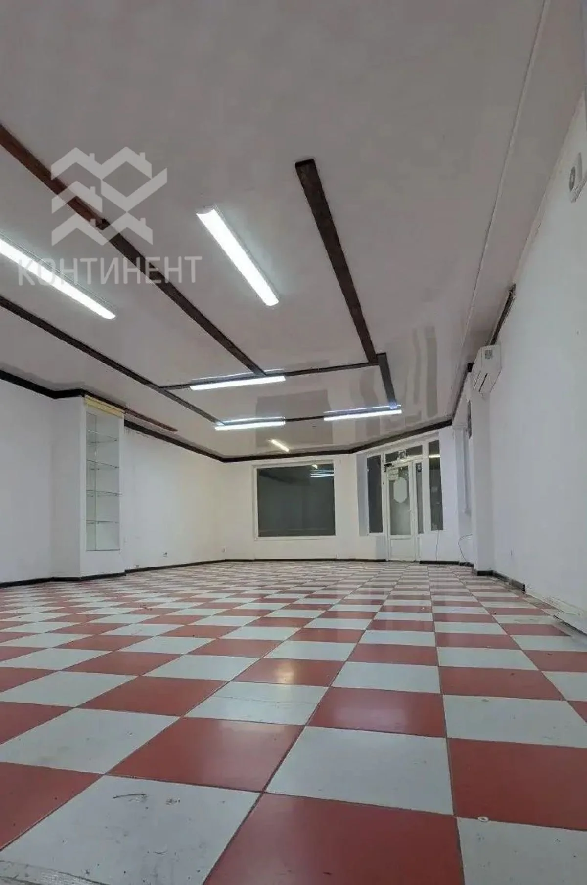 Помещение под магазин/склад 60,3 м² пгт Раздольное - миниатюра 2