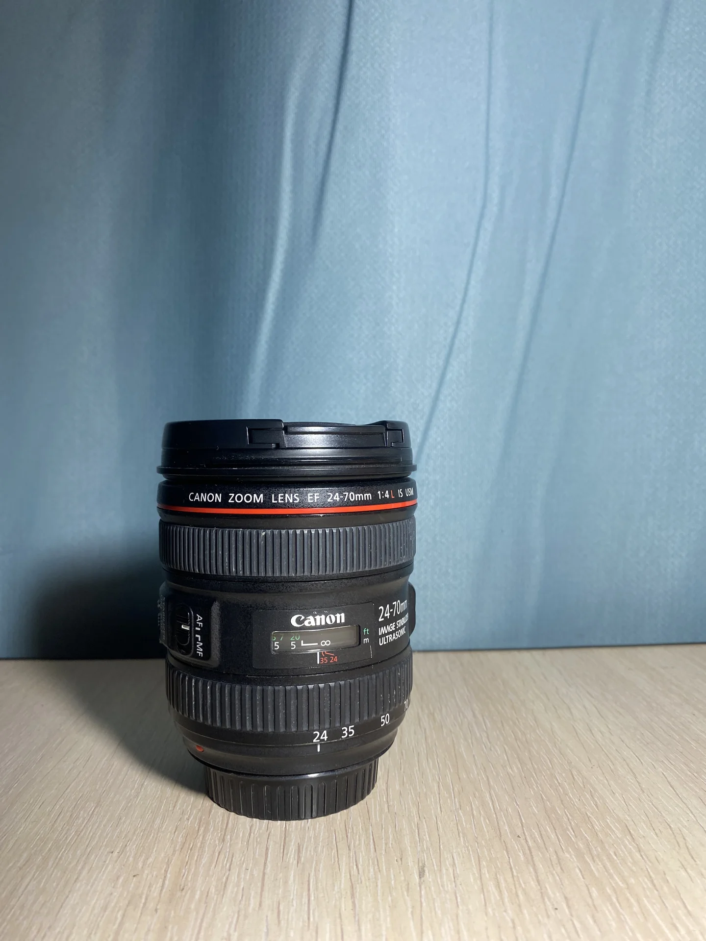 Объектив Canon EF 24-70mm f/4L - изображение 1