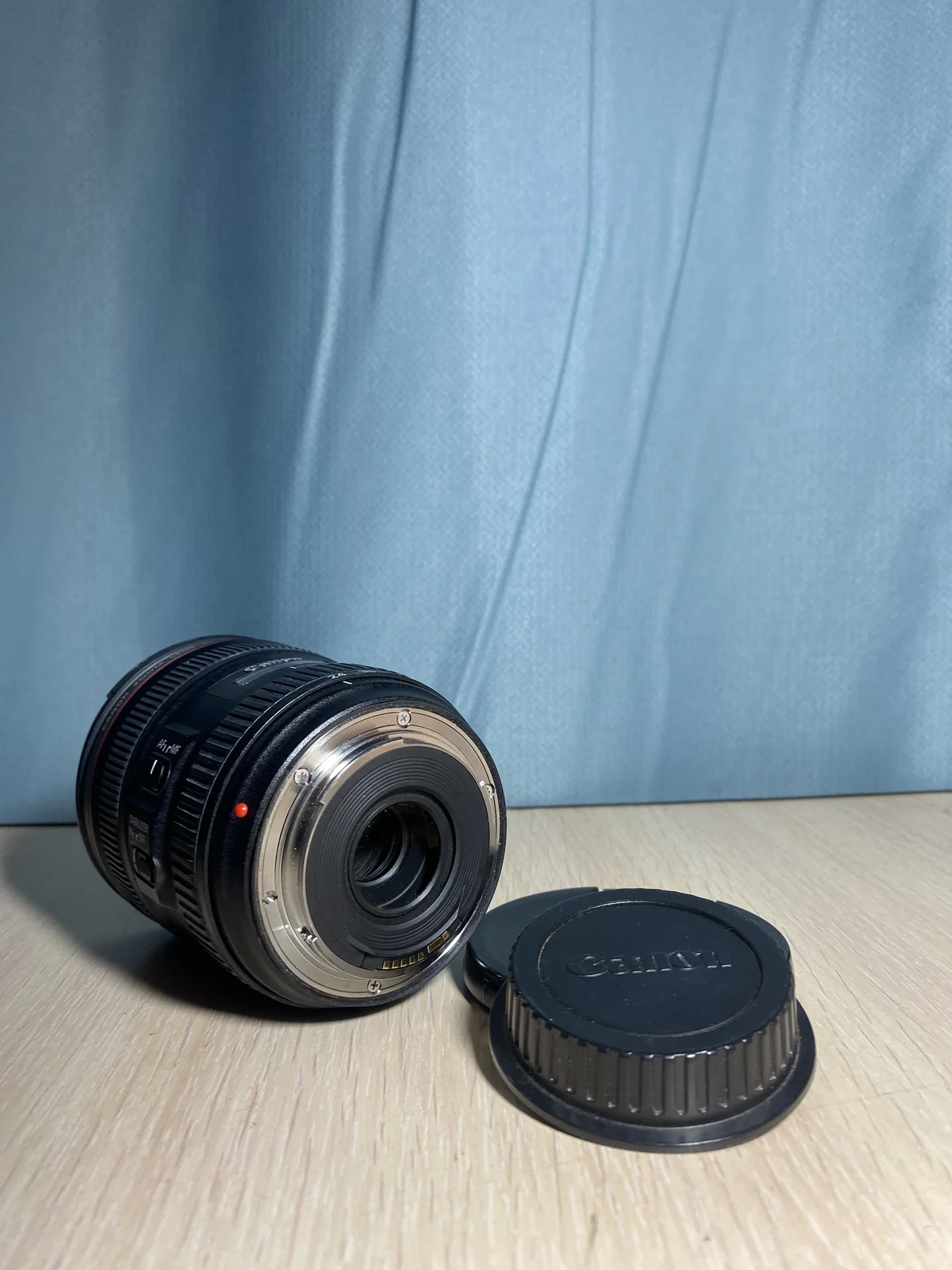 Объектив Canon EF 24-70mm f/4L - миниатюра 3