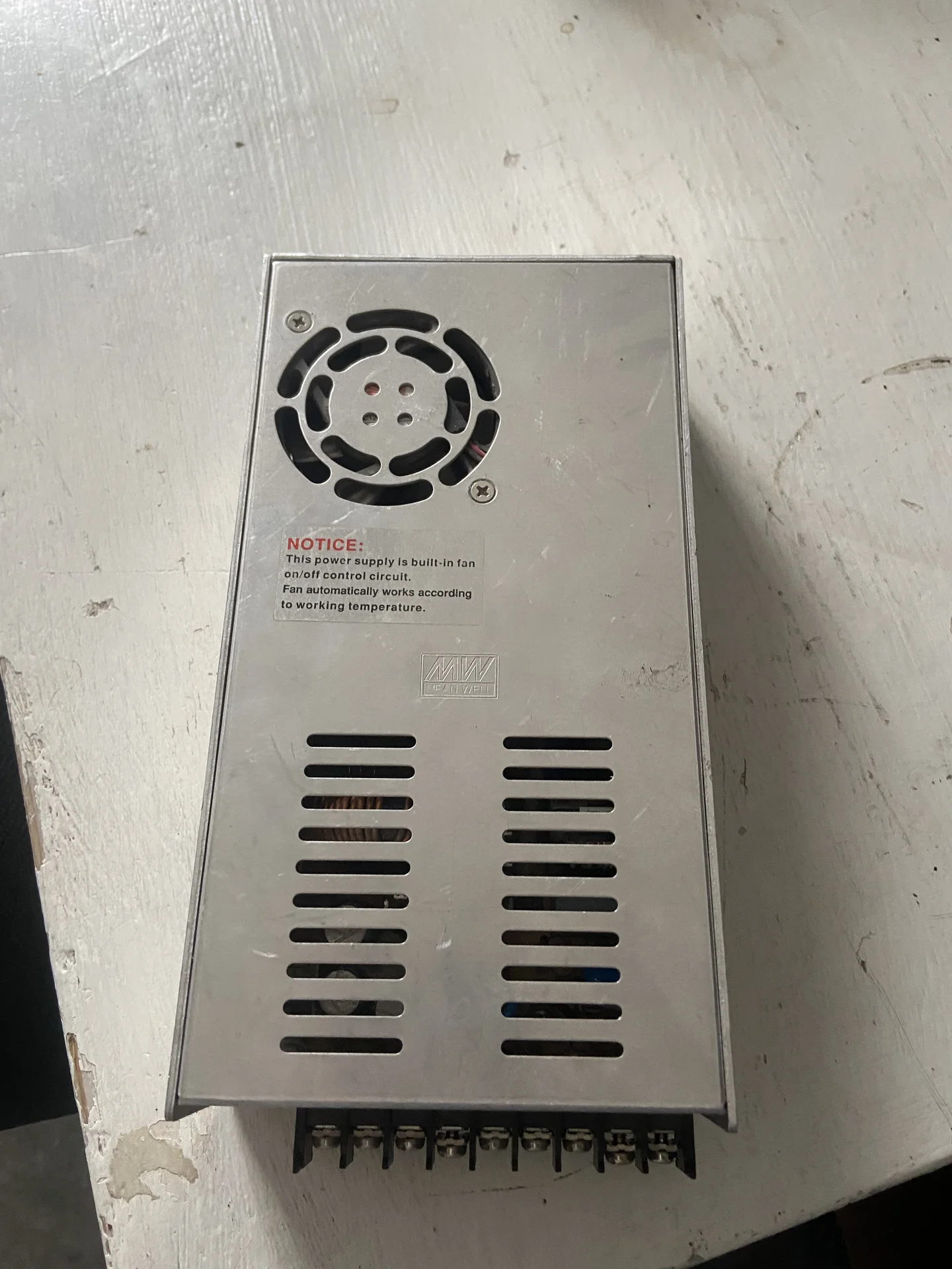 импульсный источник питания Mean Well NES-350-12. - изображение 1