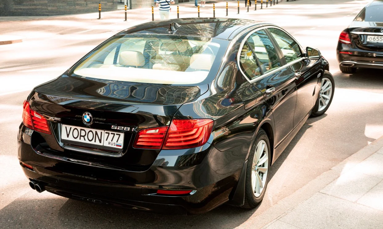 Аренда авто BMW 528i business - миниатюра 3