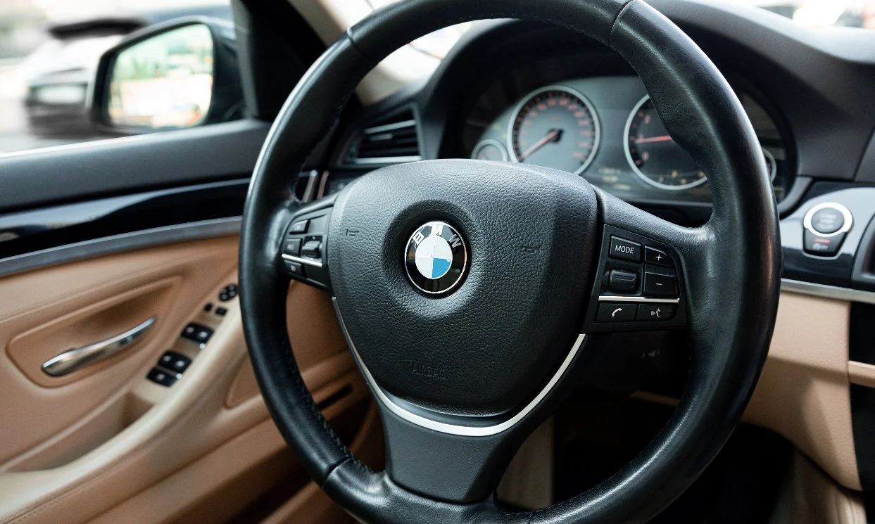 Аренда авто BMW 528i business - миниатюра 4