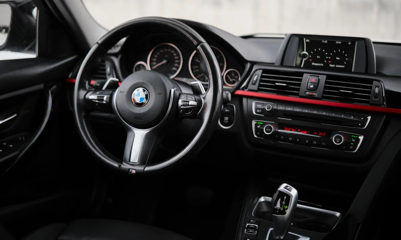 Аренда/прокат авто BMW 3 Серия F30 - миниатюра 4
