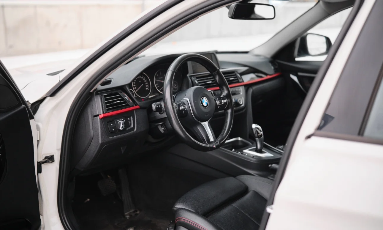 Аренда/прокат авто BMW 3 Серия F30 - миниатюра 9