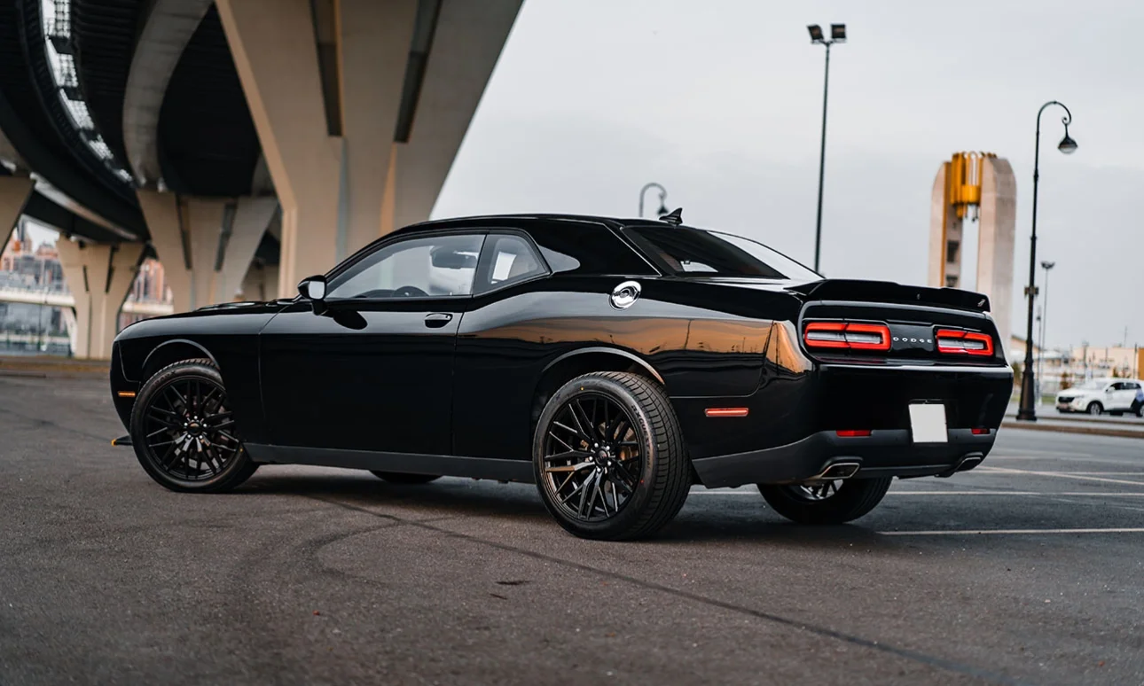 Аренда/Прокат Dodge Challenger 4WD - миниатюра 3