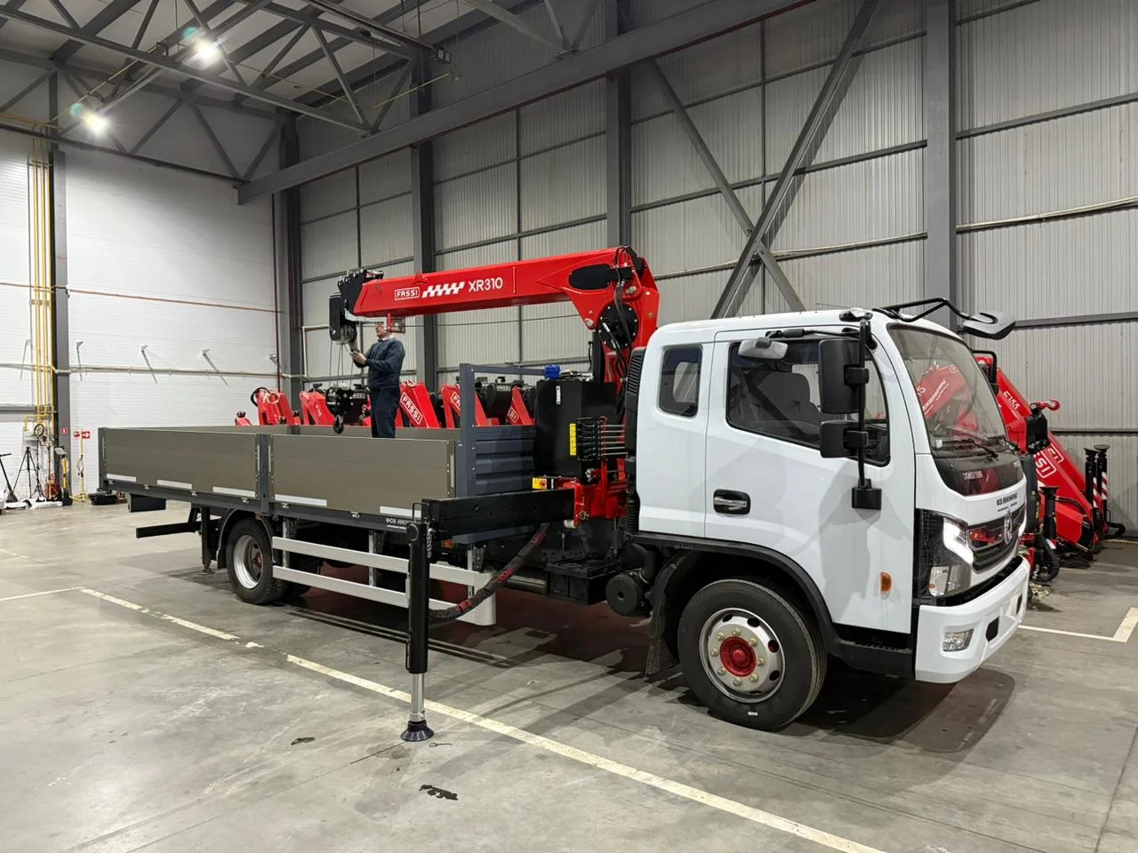 Dong Feng C80L с КМУ FASSI XR314 - изображение 1