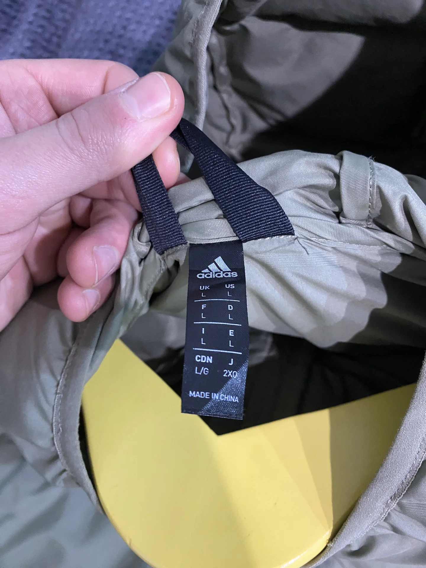Куртка adidas - миниатюра 4