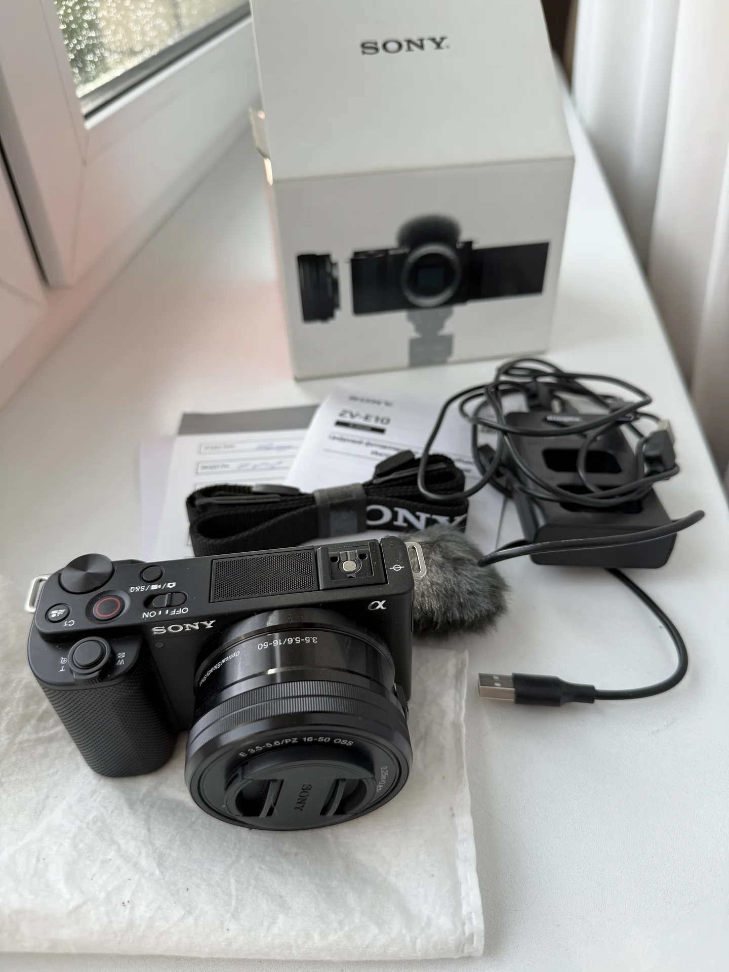 Фотоаппарат sony zv e10 kit 16 50mm - изображение 1