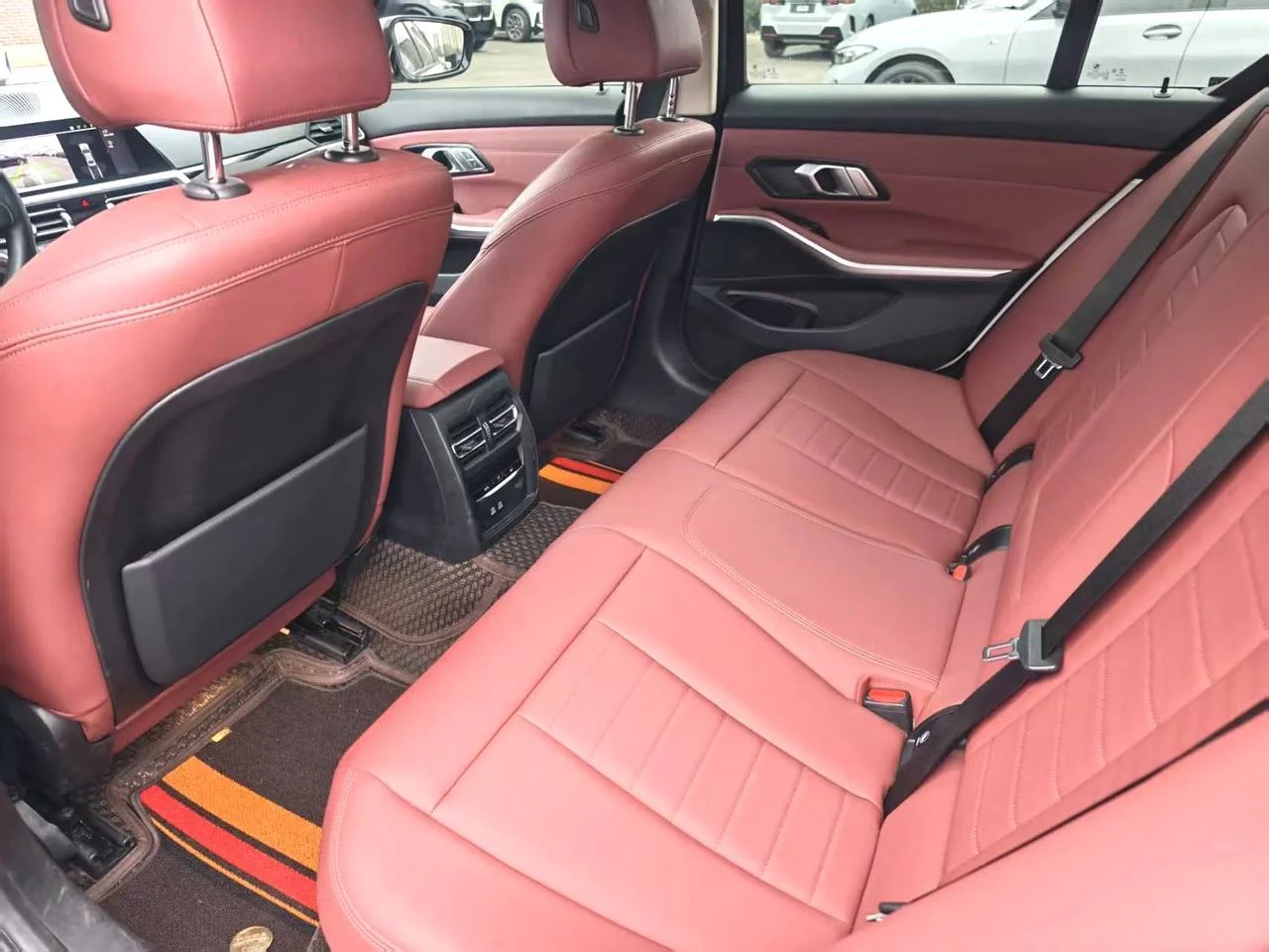 BMW 320i M Sport Set - миниатюра 10