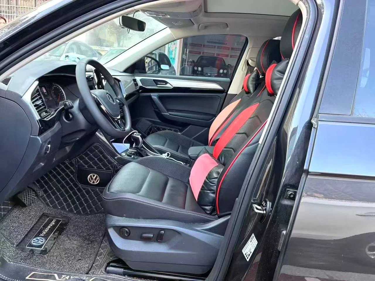 Volkswagen Tayron Luxury Intelligent Connect Edition - миниатюра 4