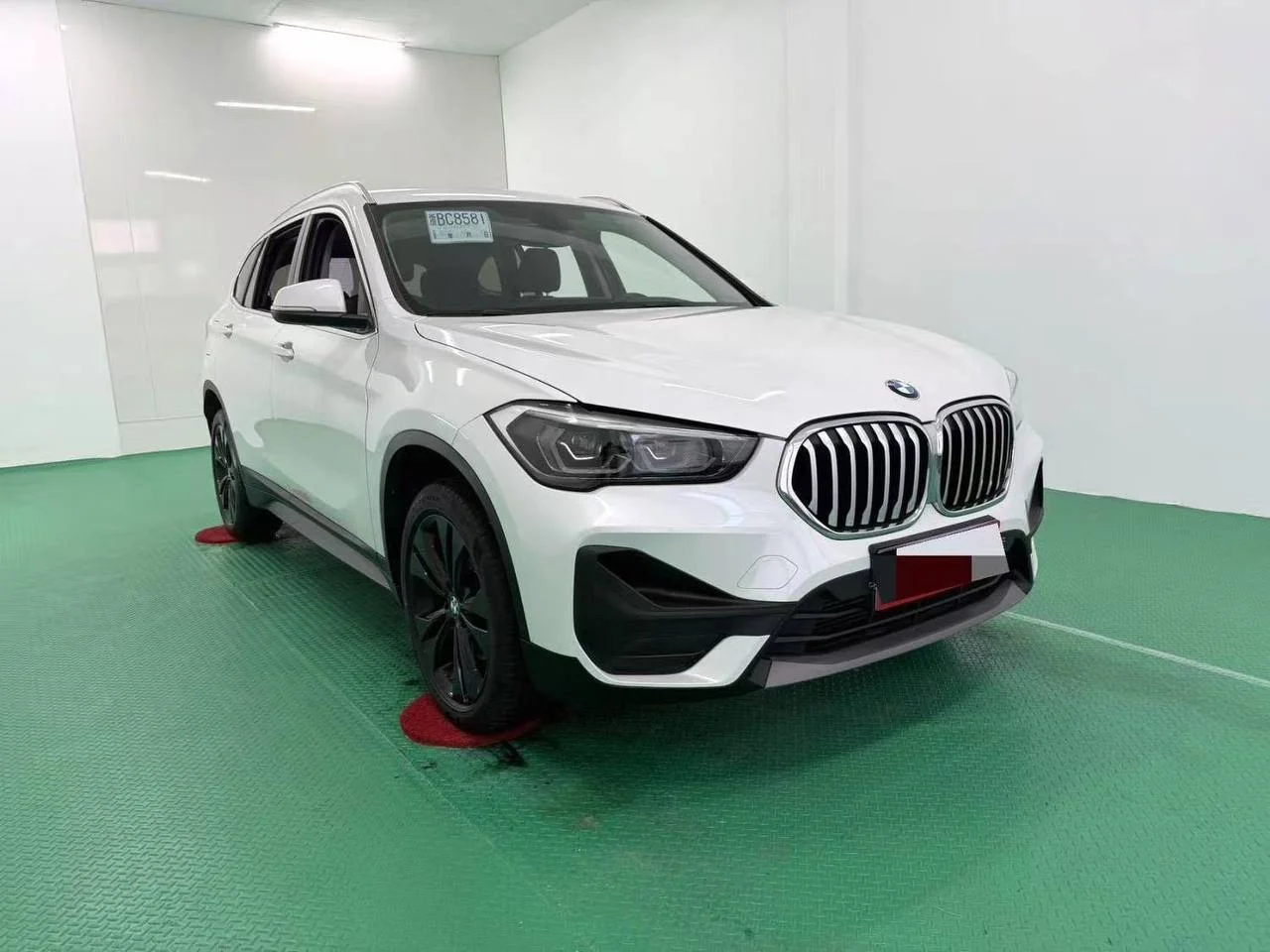 BMW X1 Fashion Edition - миниатюра 2