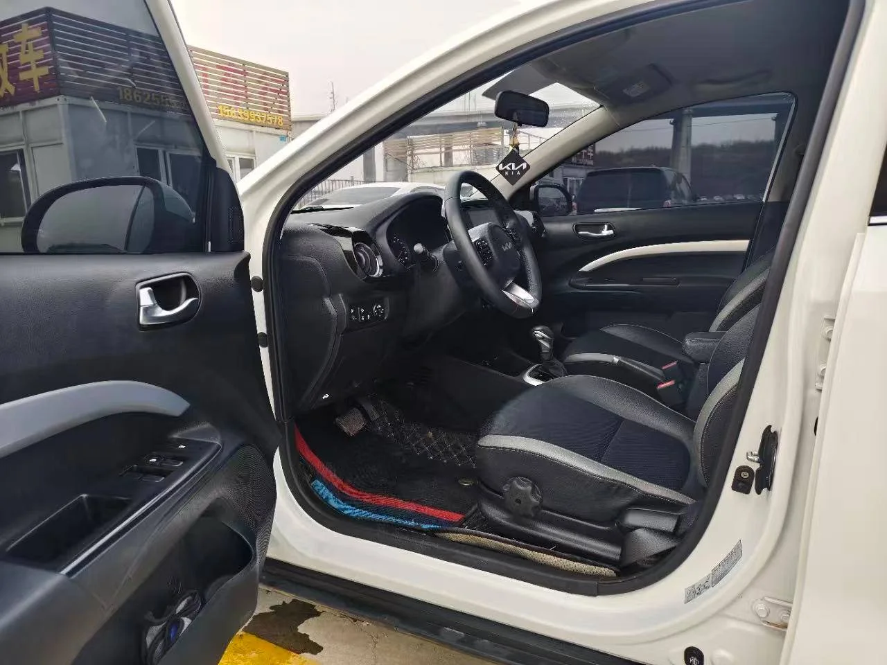 Kia KX1 Fun Enjoyable Edition - миниатюра 4