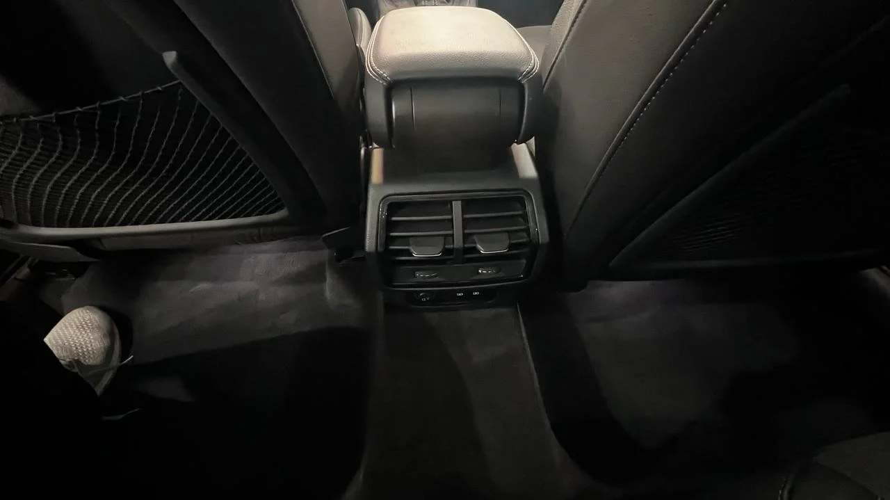 Audi Q3 Aggressive Sporty Edition - миниатюра 9