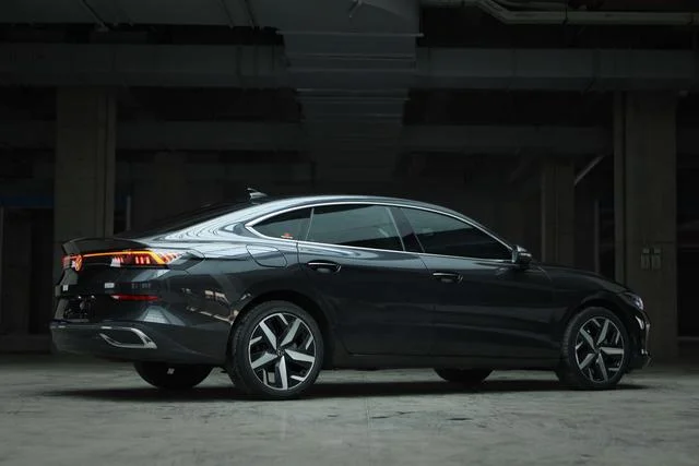 Volkswagen Lamando L 280TSI DSG Hot Edition - миниатюра 3