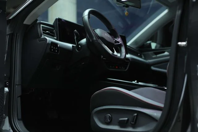 Volkswagen Lamando L 280TSI DSG Hot Edition - миниатюра 6