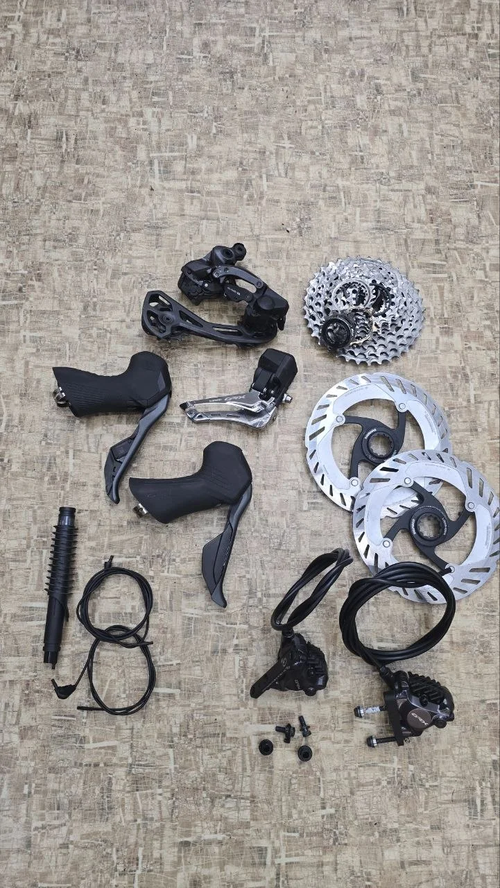 Групсет Shimano GRX RX825 Di2 2х12 - изображение 1