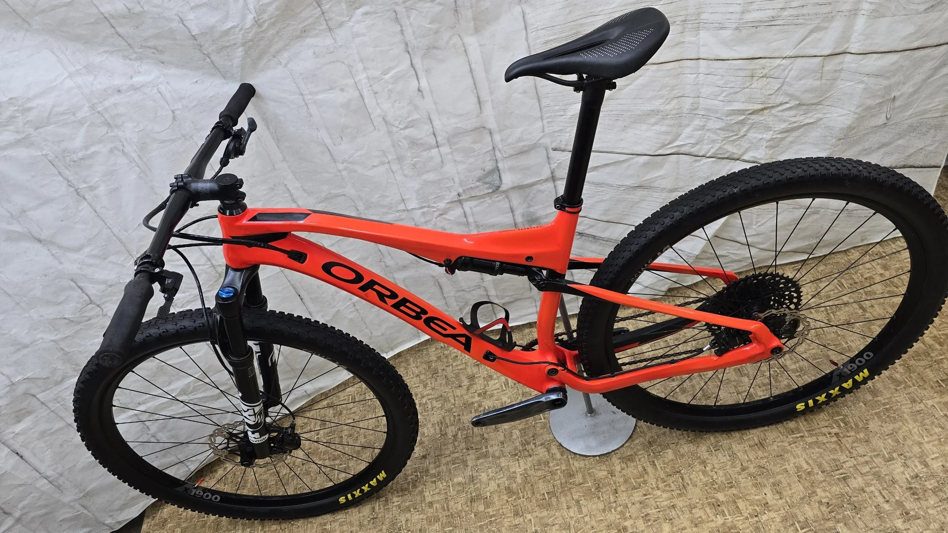 Карбоновый 29" двухподвес Orbea Oiz - миниатюра 2