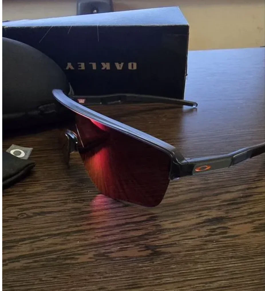 Очки OAKLEY Corridor для шоссейного/горного велосипеда , бега и иных активных видов отдыха и спорта - миниатюра 2