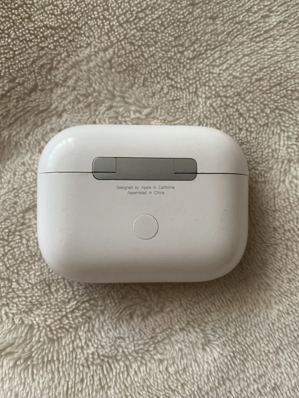 Зарядный кейс Apple AirPods Pro 2 (А 2968) - миниатюра 3