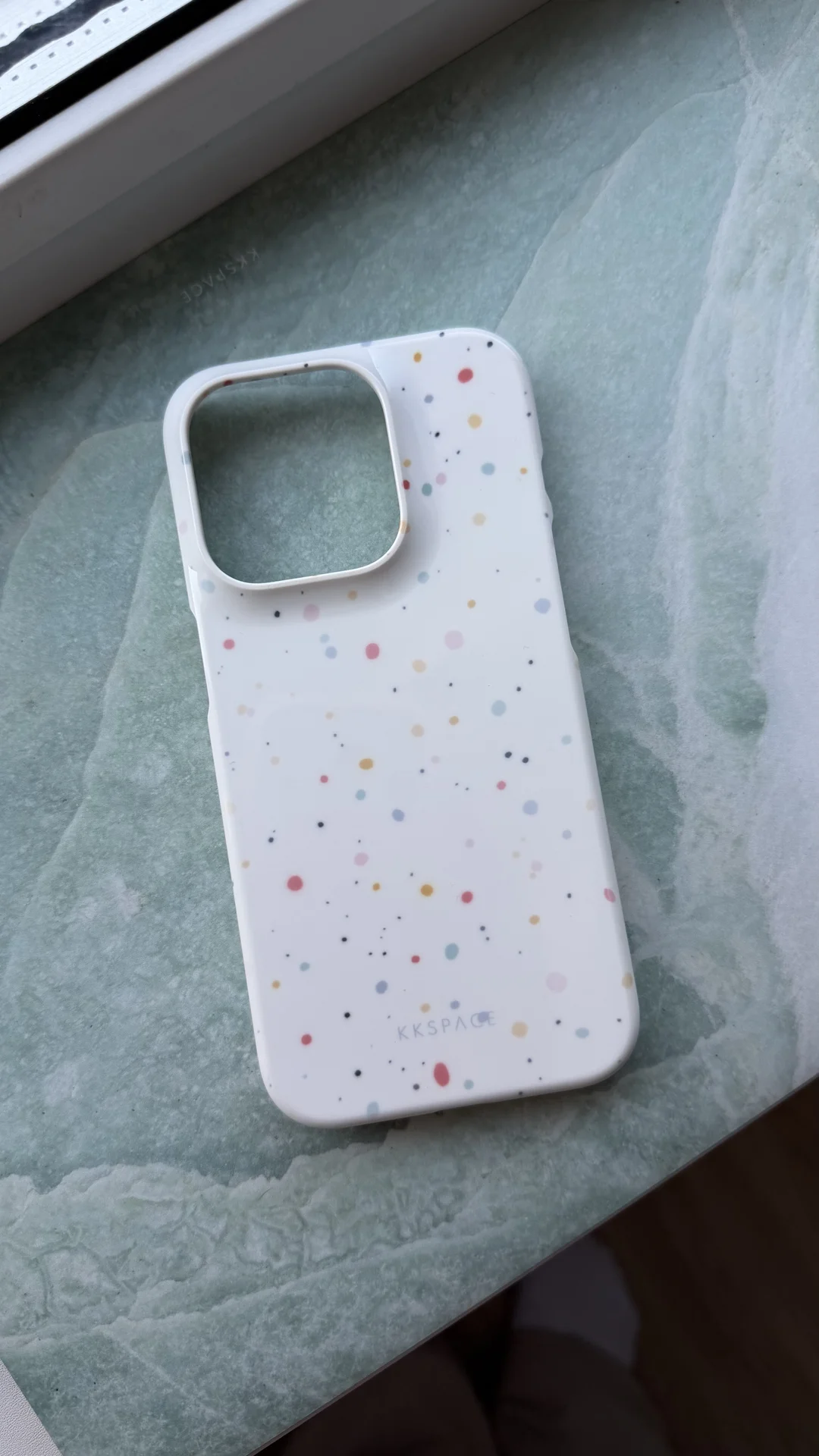 Чехол на iPhone 15pro kkspace - изображение 1