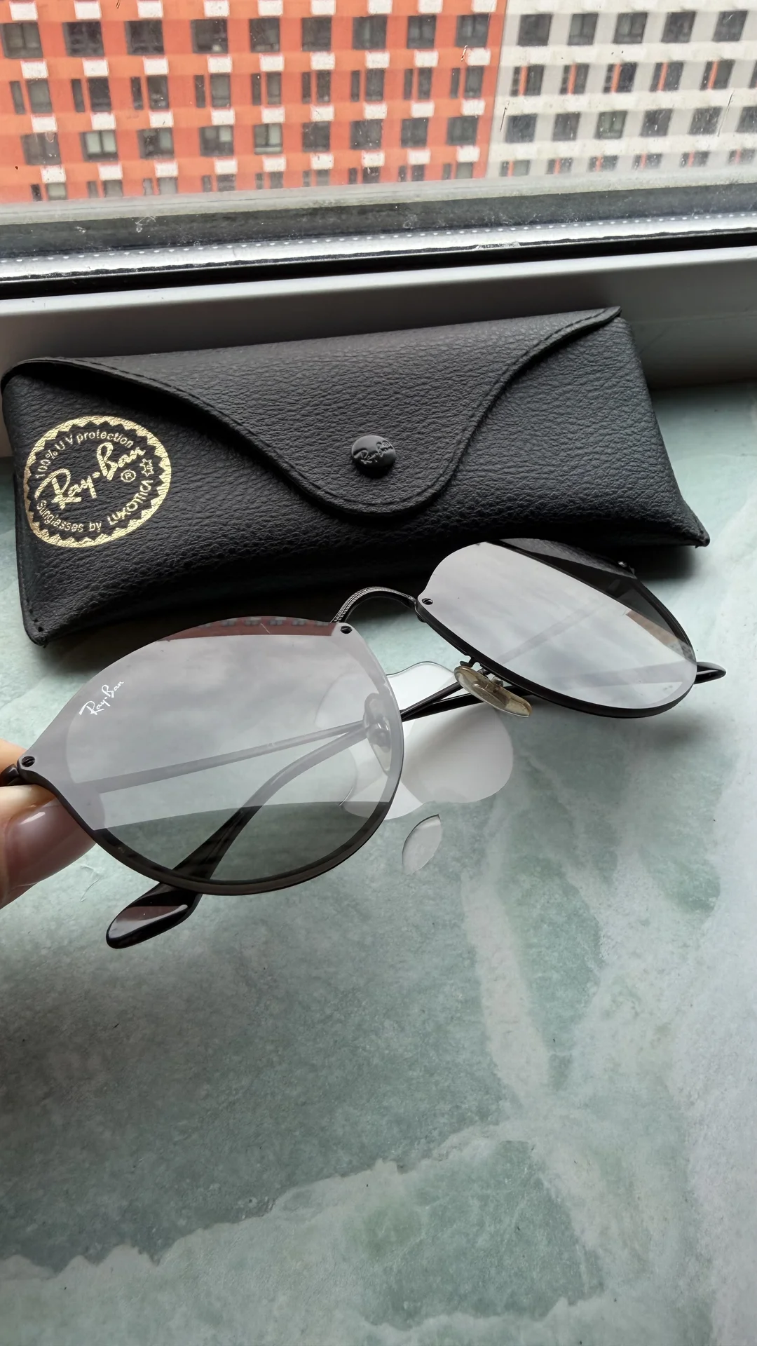 Солнцезащитные очки ray ban 3574 - миниатюра 2