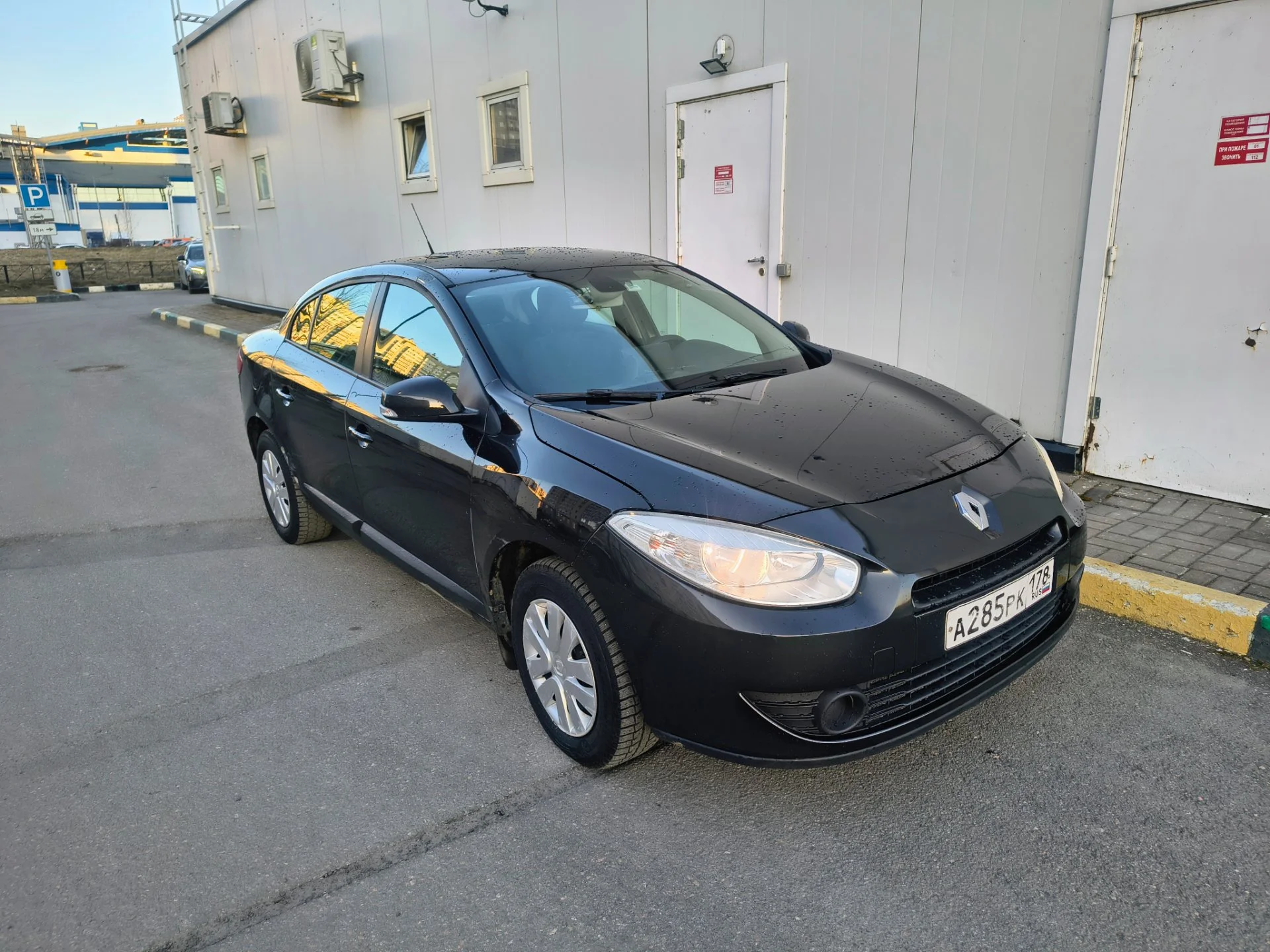 Renault Fluence 1.6 MT - изображение 1
