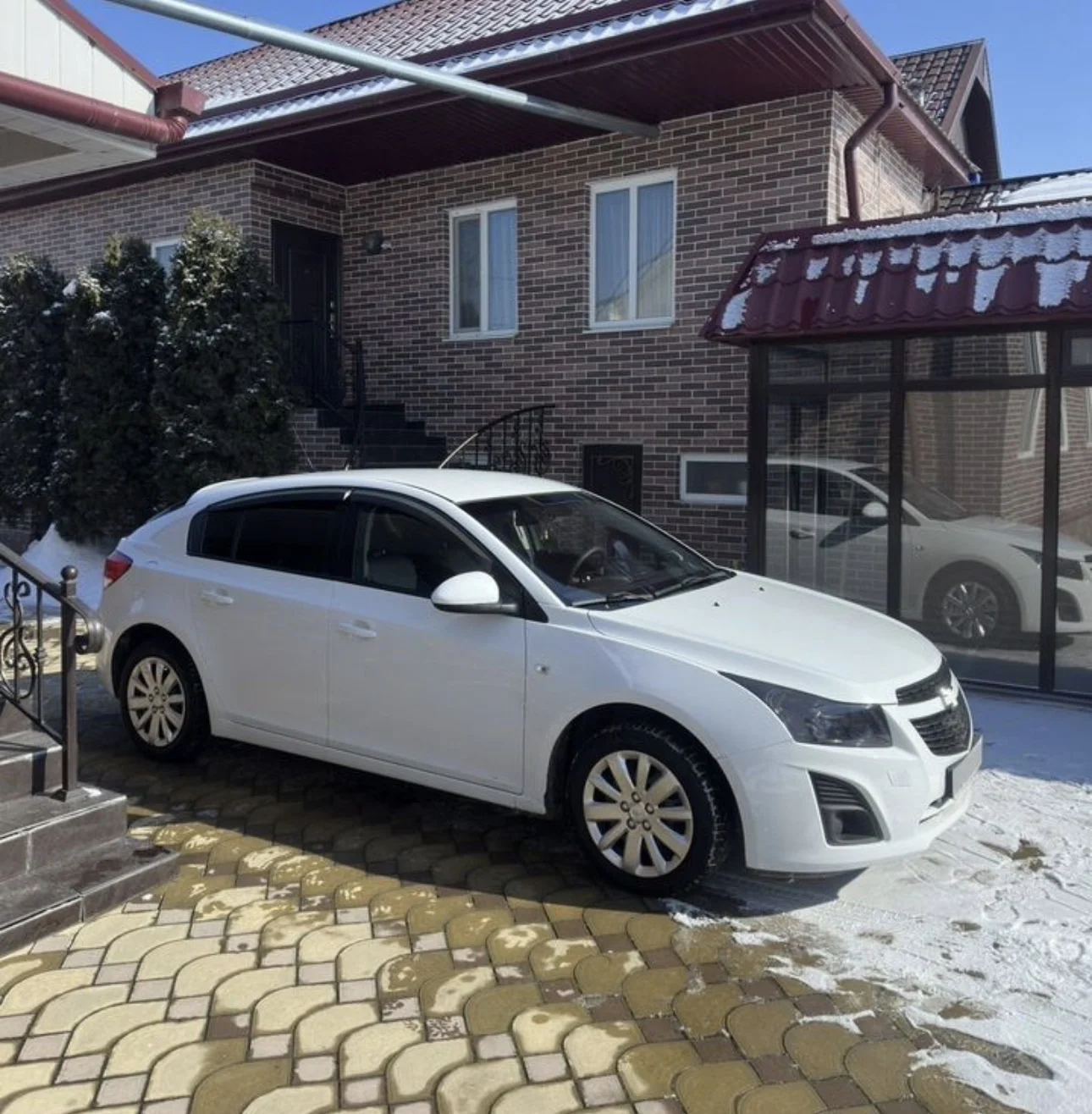 Chevrolet Cruze - изображение 1