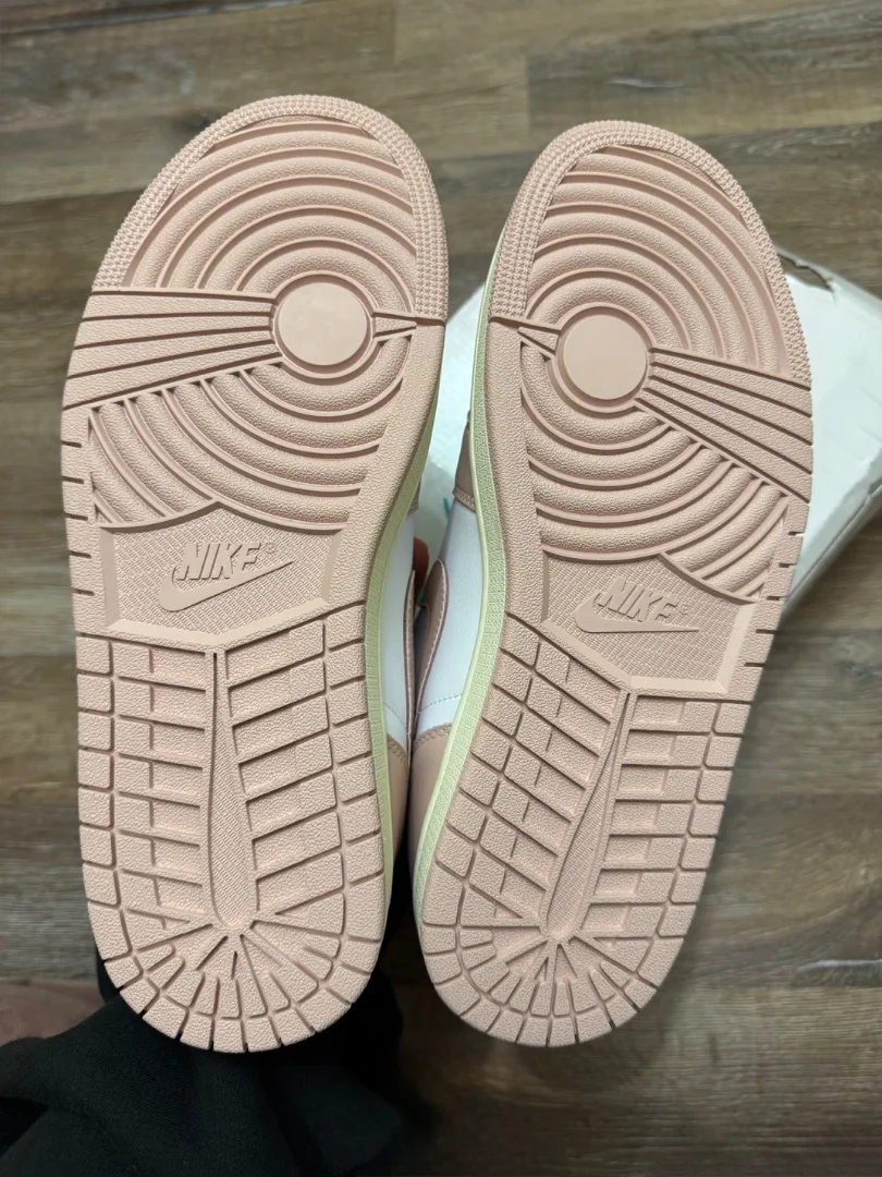Air Jordan 1 Low (Новые Оригинал) - миниатюра 4