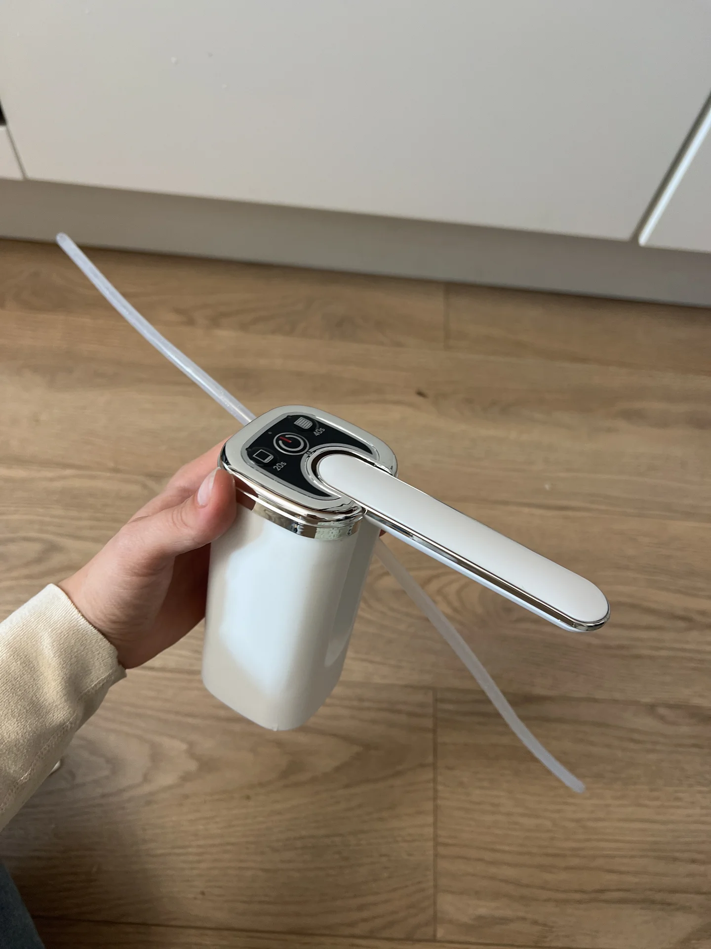 дозатор для бутыли с водой - изображение 1