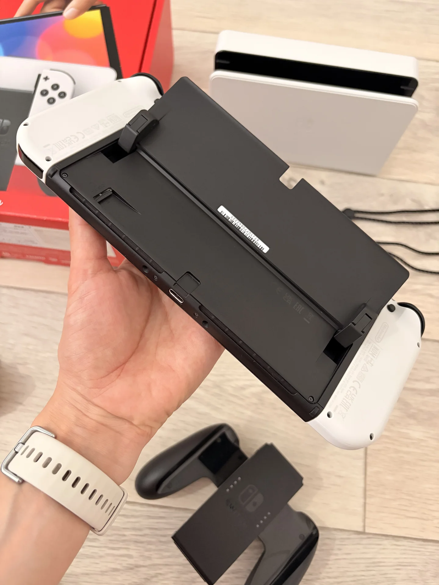 Приставка Nintendo switch Oled Прошитая - миниатюра 4