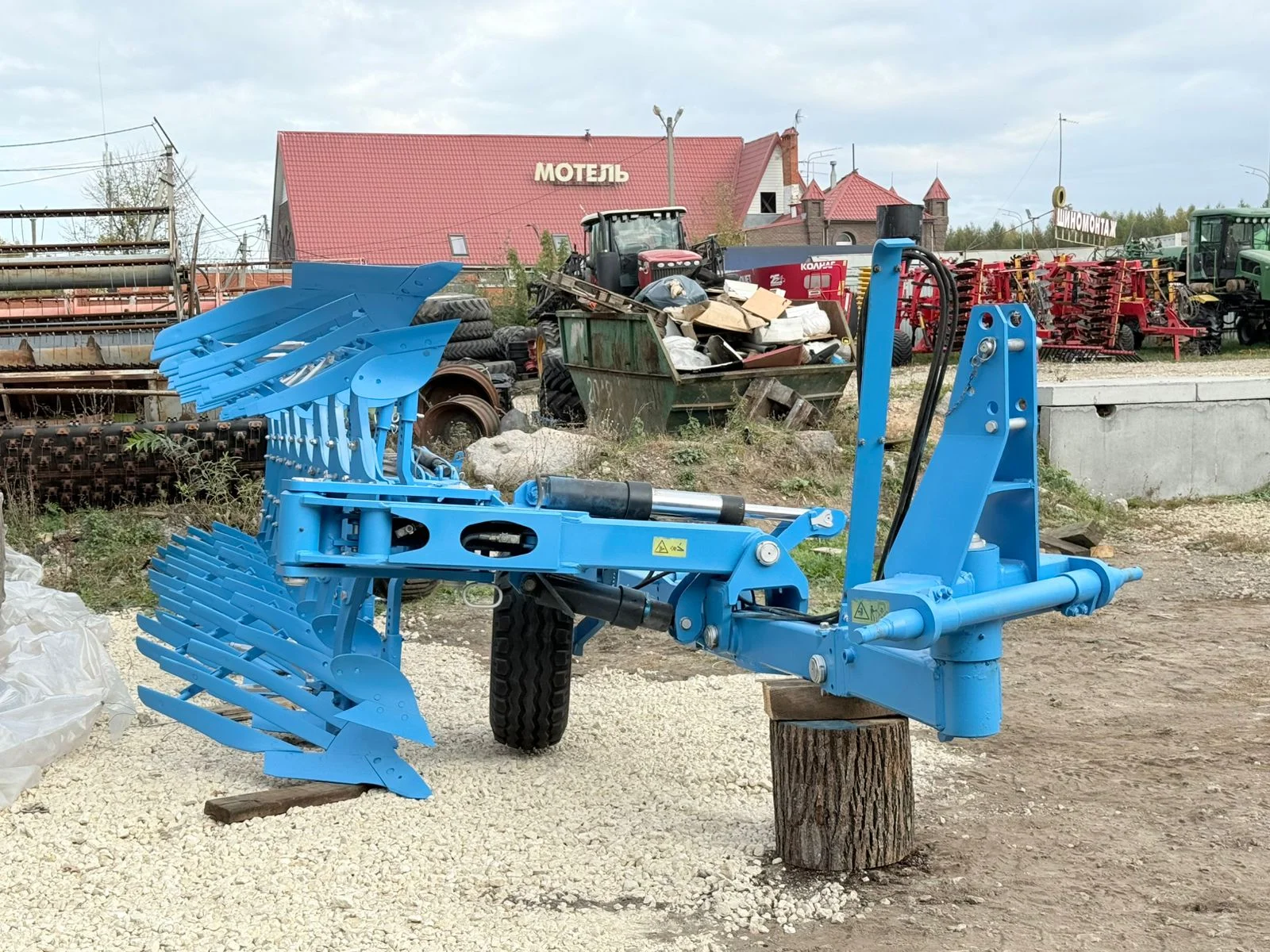 Плуг LEMKEN Euro Diamant 10 8+1 - изображение 1