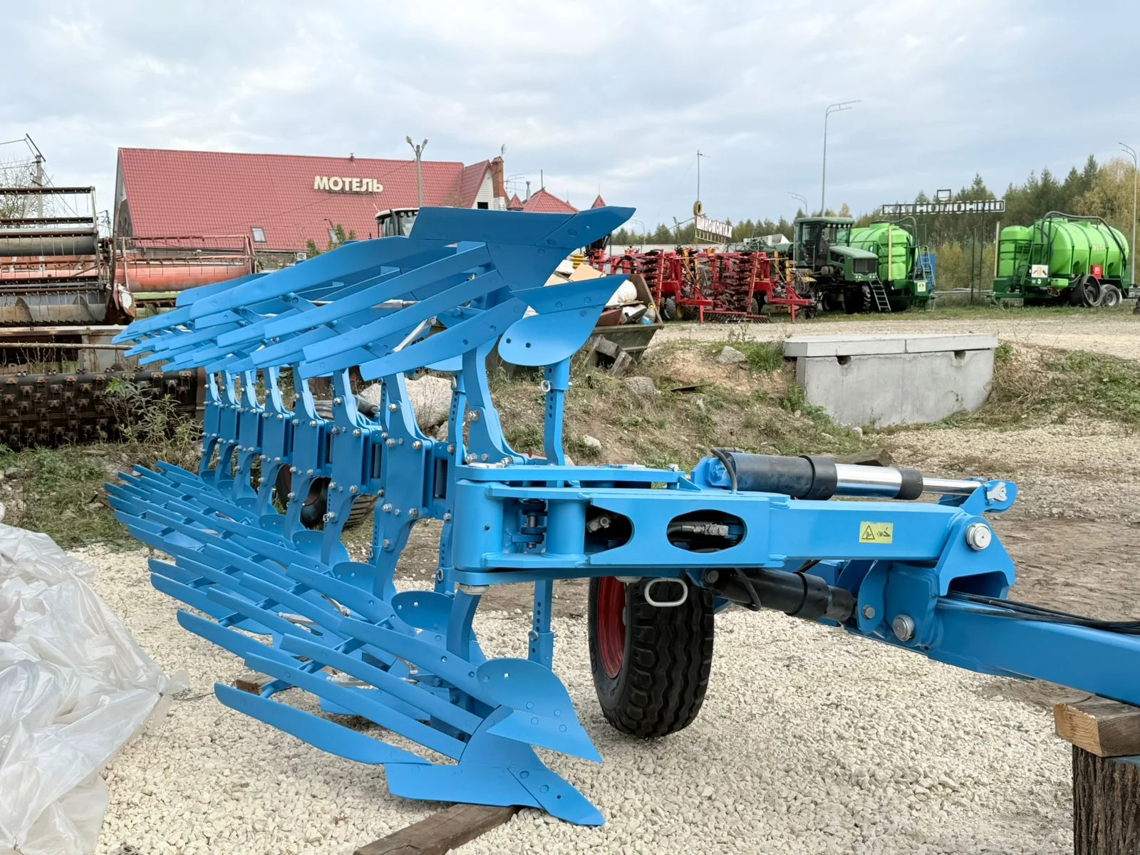 Плуг LEMKEN Euro Diamant 10 8+1 - миниатюра 3