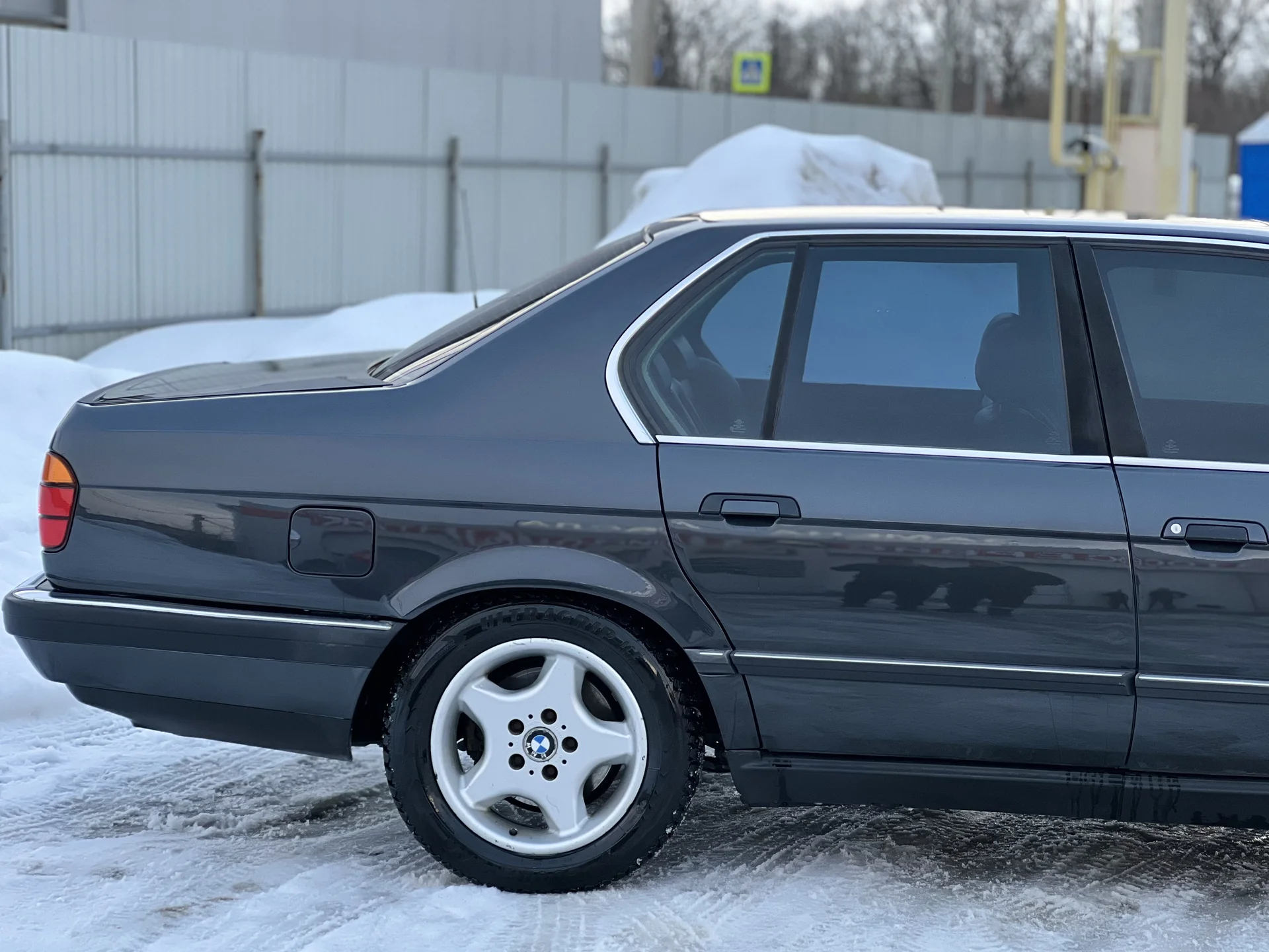 BMW E32 - миниатюра 6