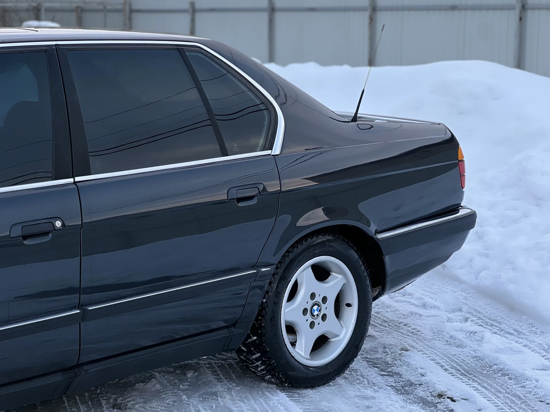 BMW E32 - миниатюра 12