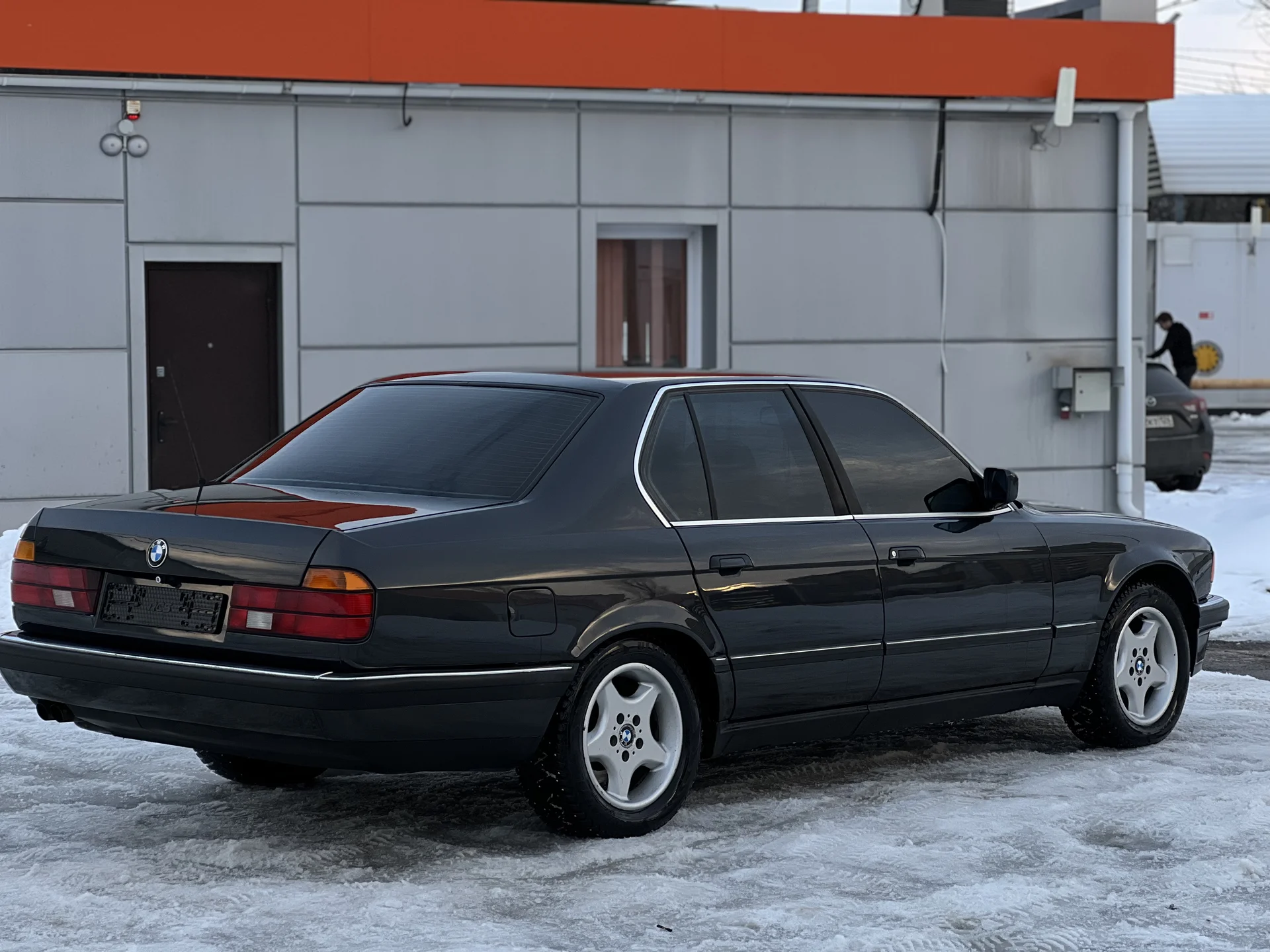 BMW E32 - миниатюра 15