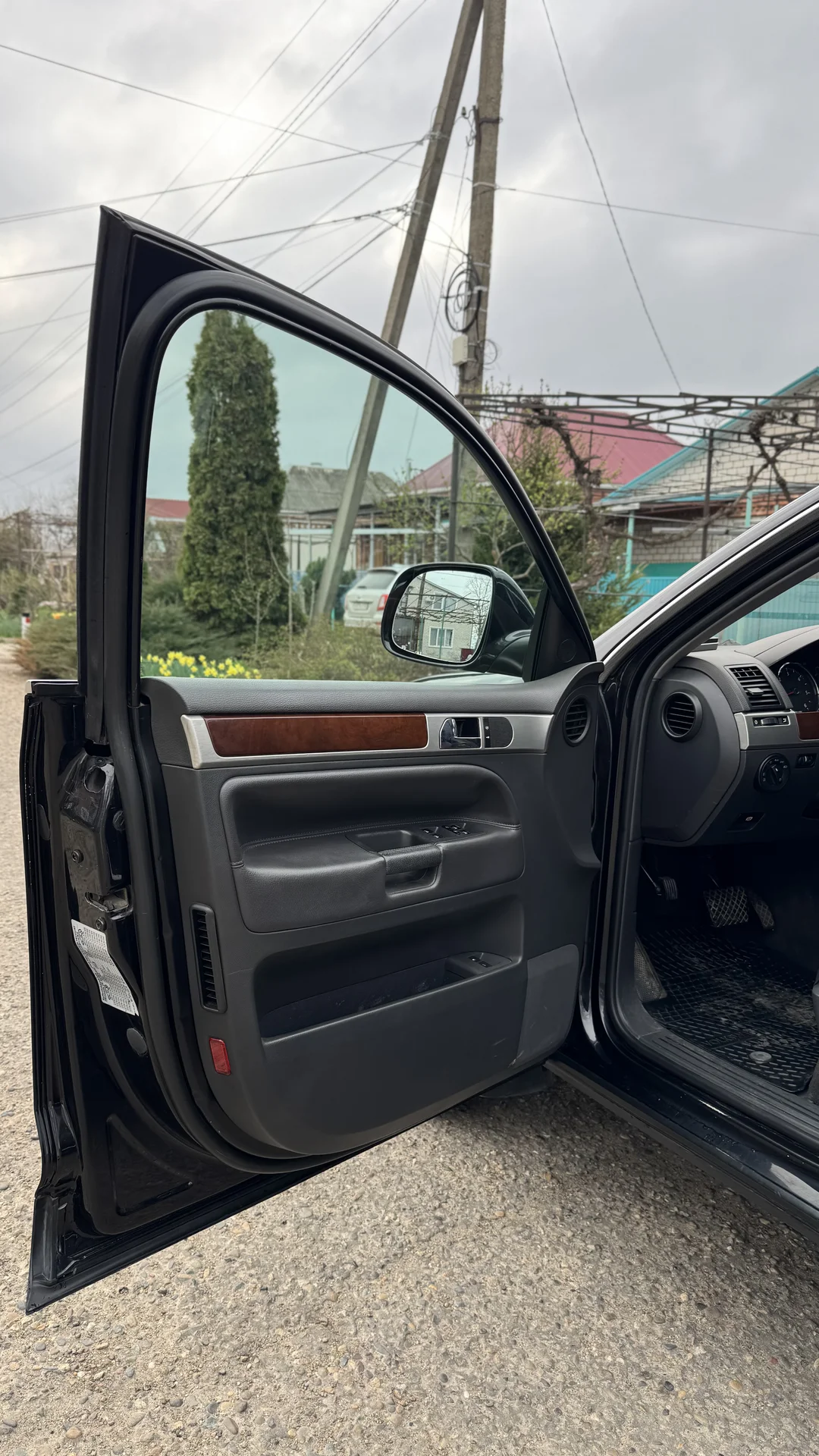Автомобиль Volkswagen Touareg - миниатюра 10