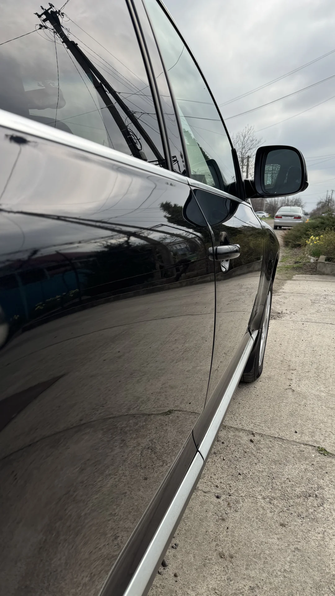 Автомобиль Volkswagen Touareg - миниатюра 23