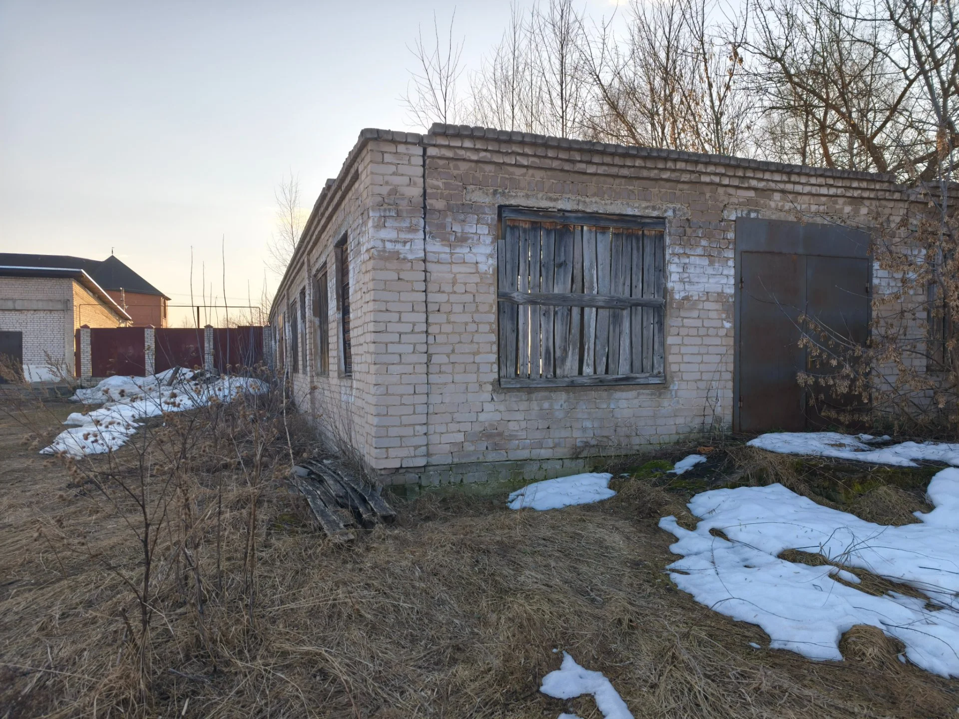 Земельный участок 13,66 сот. в центре Торжка с мощностями и зданием под ремонт - миниатюра 5