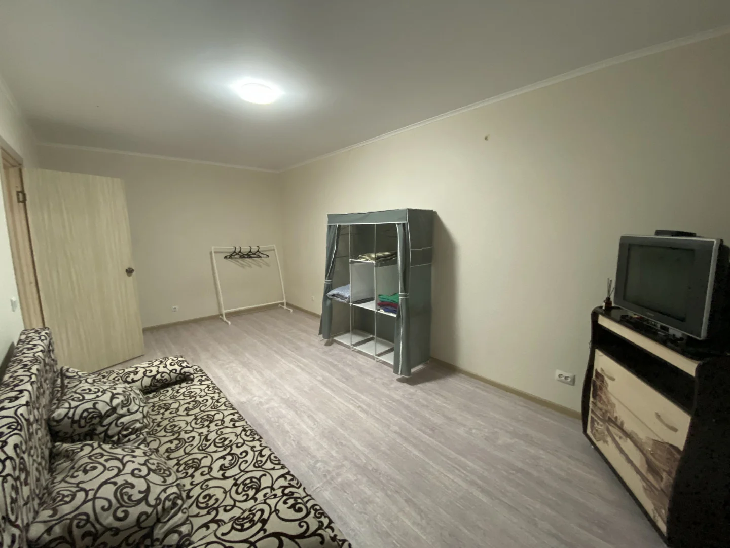1-к. квартира, 40 м², вид на парк, мебель/техника в подарок. Срочно! - миниатюра 7