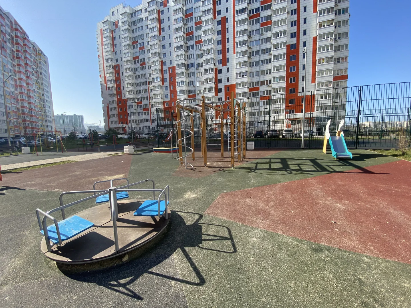 1-к. квартира, 40 м², вид на парк, мебель/техника в подарок. Срочно! - миниатюра 17