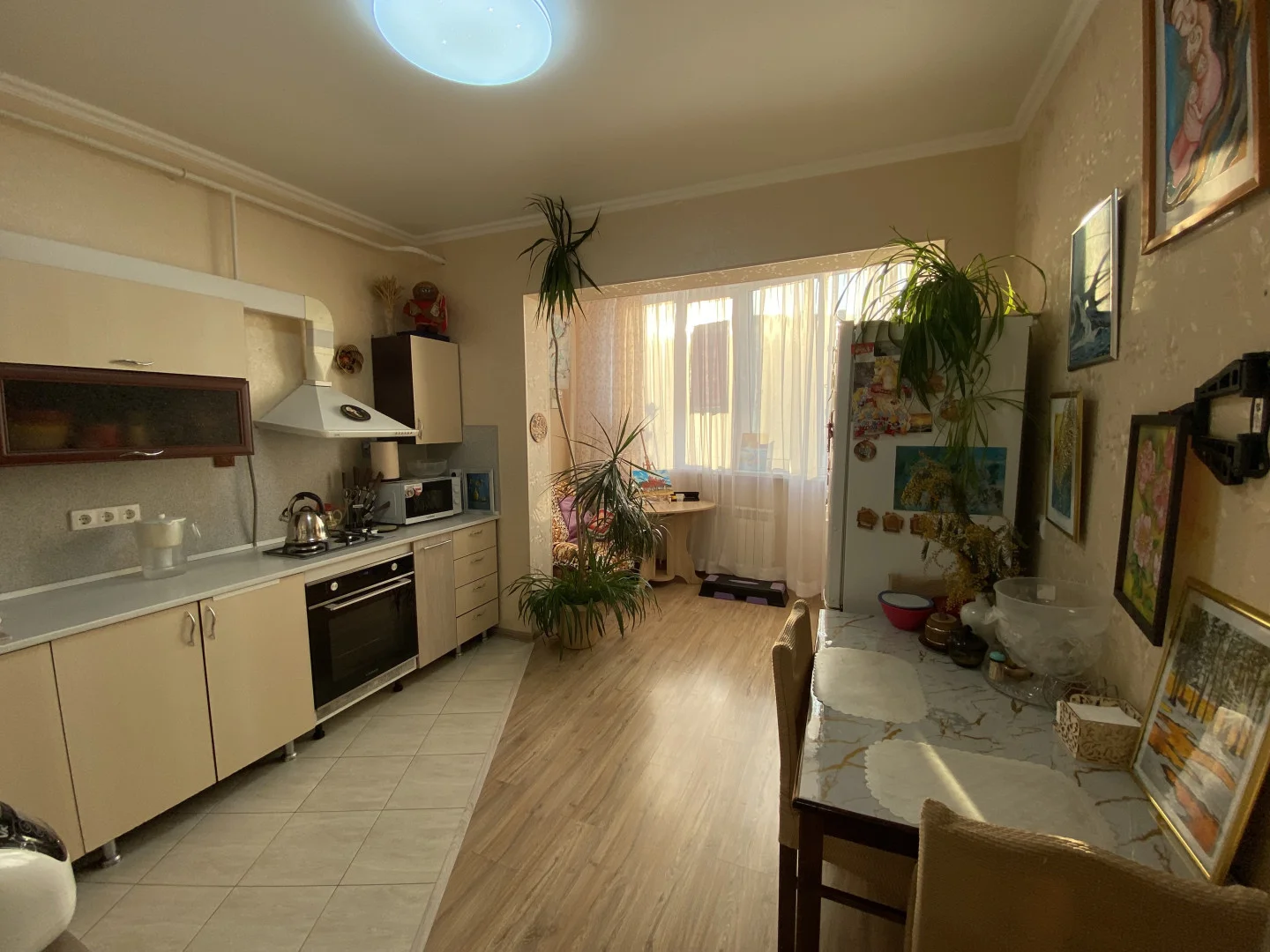 Продам срочно 1к квартиру. Собственник один. 50,3 м² уюта и тишины: своё отопление + море! - миниатюра 2