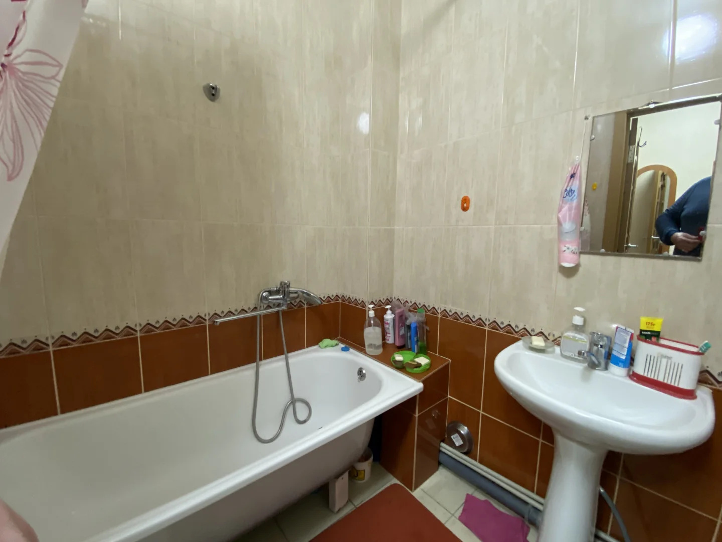 Продам срочно 1к квартиру. Собственник один. 50,3 м² уюта и тишины: своё отопление + море! - миниатюра 12