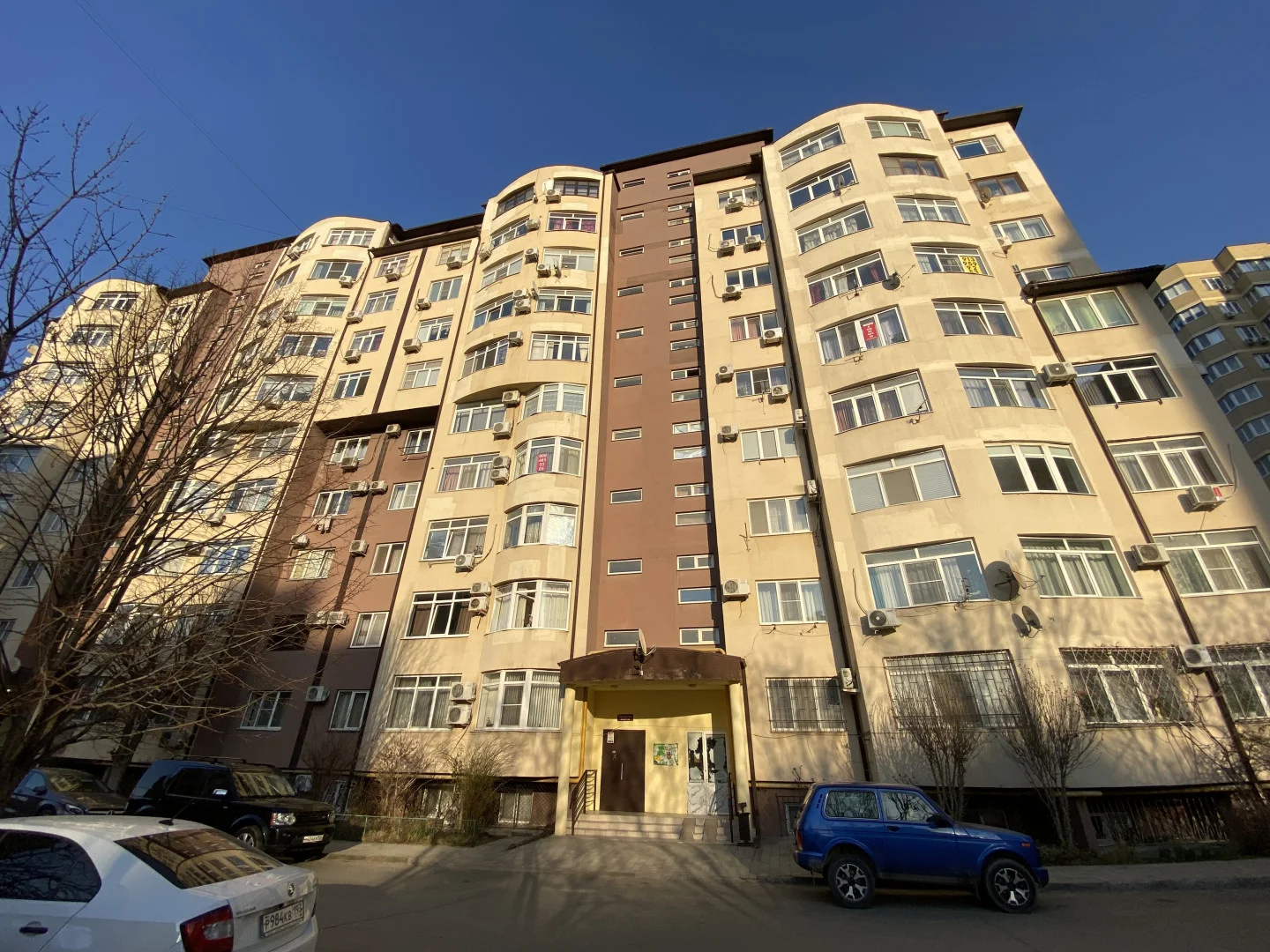 Продам срочно 1к квартиру. Собственник один. 50,3 м² уюта и тишины: своё отопление + море! - миниатюра 18