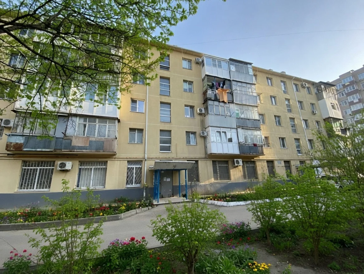 Продаётся шикарная 2-комнатная квартира в самом сердце курортной Анапы — 10 минут до моря пешком! - миниатюра 20