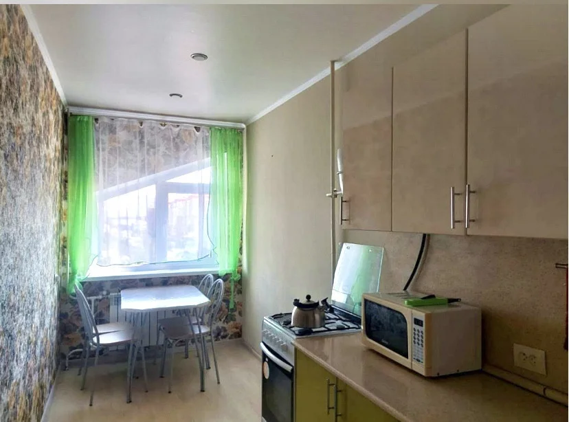 Продам отличную двух комнатную квартиру общей площадью 48м2. - миниатюра 2