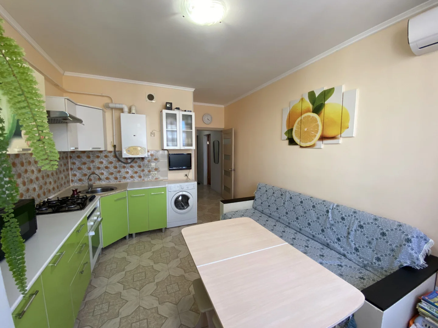 Продам срочно 1к квартиру. Собственник один.  50 м². - миниатюра 2