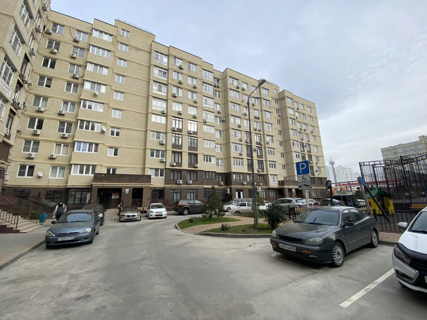 Продается уютная двухкомнатная квартира в монолитно-кирпичном доме постройки 2018 года. - миниатюра 22