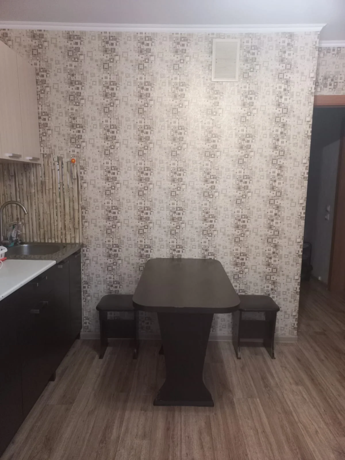 Пpoдаю 1 к кв. в ЖK "Горгиппия" пл. 36 кв.м + балкон 3,9 кв.м. - миниатюра 2