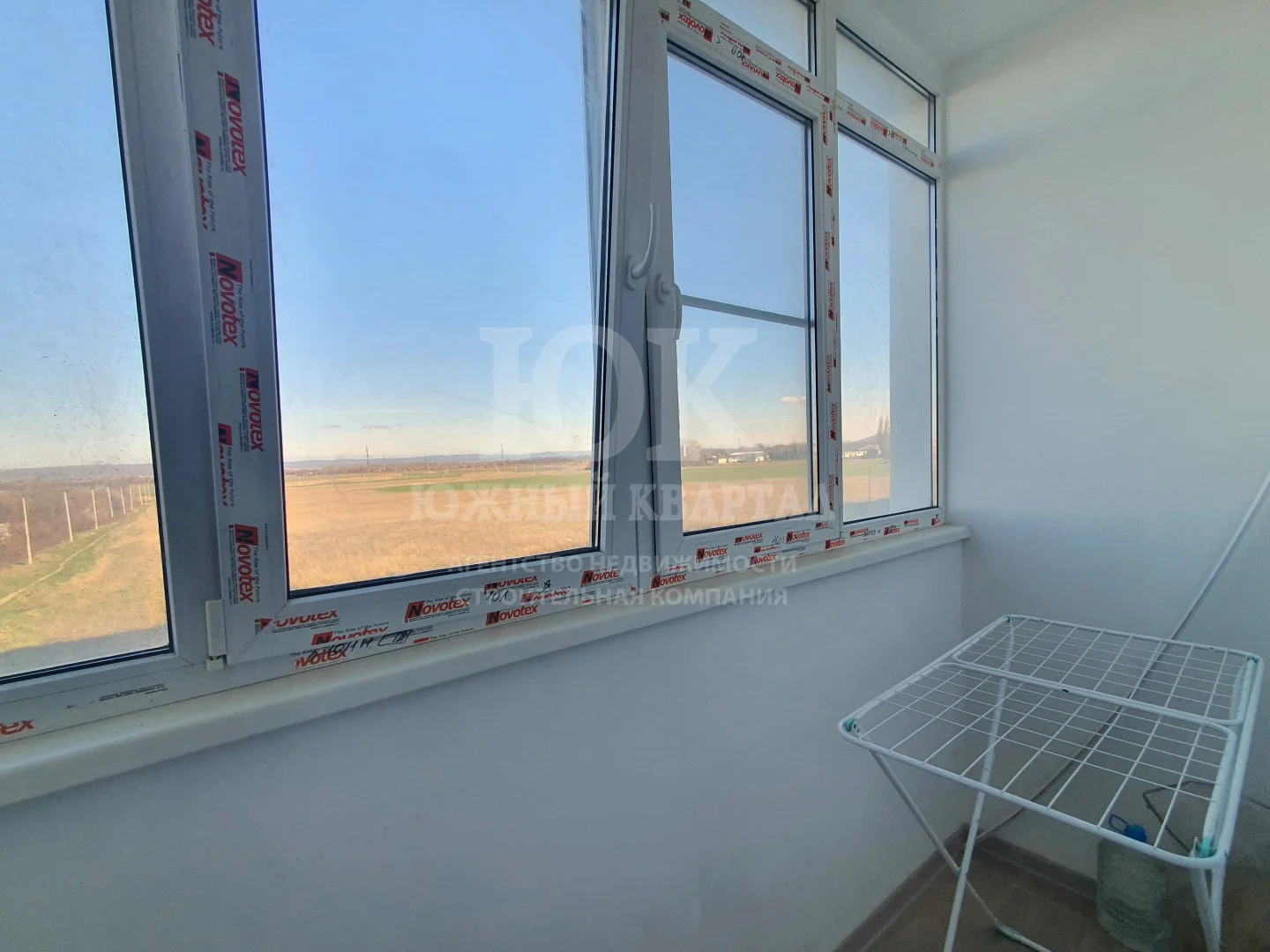 В продаже уютная , меблированная 1-комнатная квартира 41 кв.м. на 4 этаже 18 этажного дома. - миниатюра 6